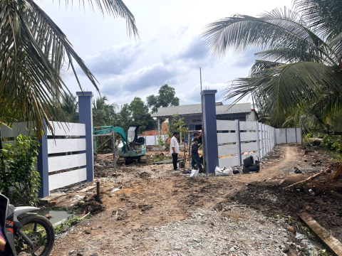 THI CÔNG TƯỜNG RÀO LẮP GHÉP NHÀ VƯỜN TIỀN GIANG